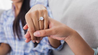 Don't Wear an Engagement Ring to an Interview If You Want the Job, Says Male Job Recruiter